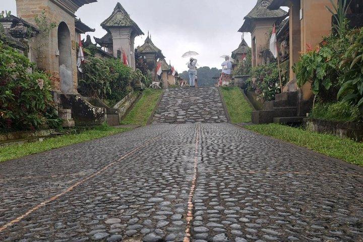 Kanto Lampo Penglipuran Swing Kehen Temple Private Guided Tour