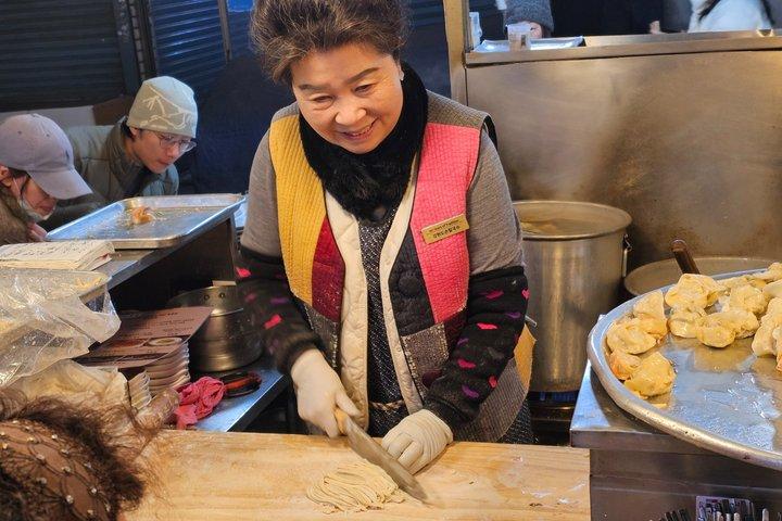 Korean Kitchens Seoul Food Tour with 12+ Tastings