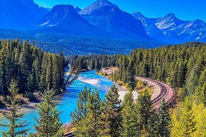 Columbia Icefield and Skywalk Tour from Calgary Canmore