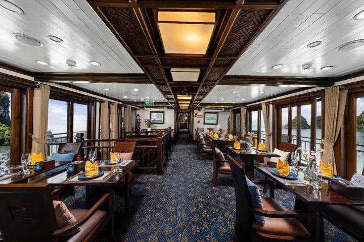 From Ha Long Port: 2-Day Garden Peak Cruise to Bai Tu Long Bay