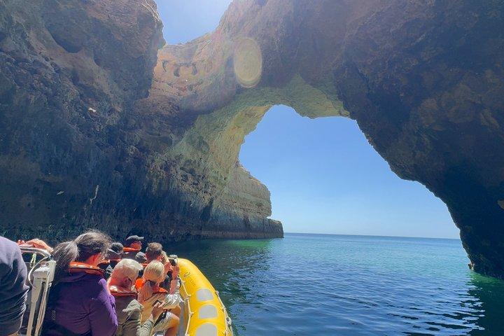 Portimão Boat Tour to Benagil & local hidden Caves Small Group