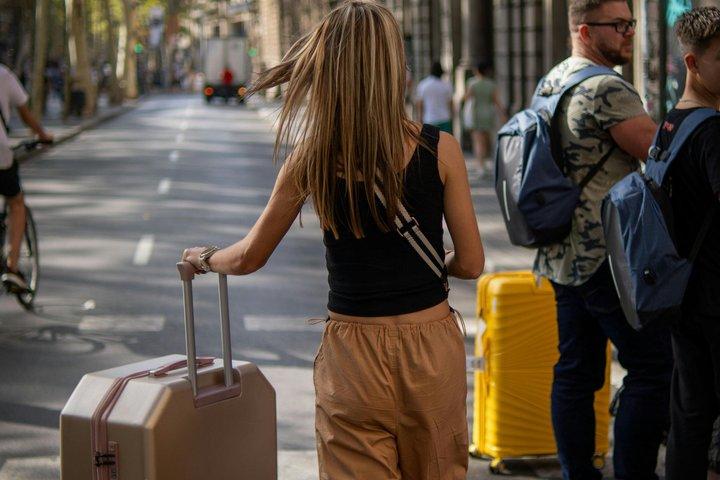 Barcelona Private Transfer Hotel to Cruise Port 2026