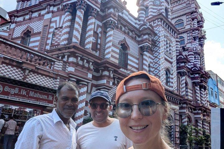 Colombo Private City Tour by Tuk Tuk with Hotel Pickup