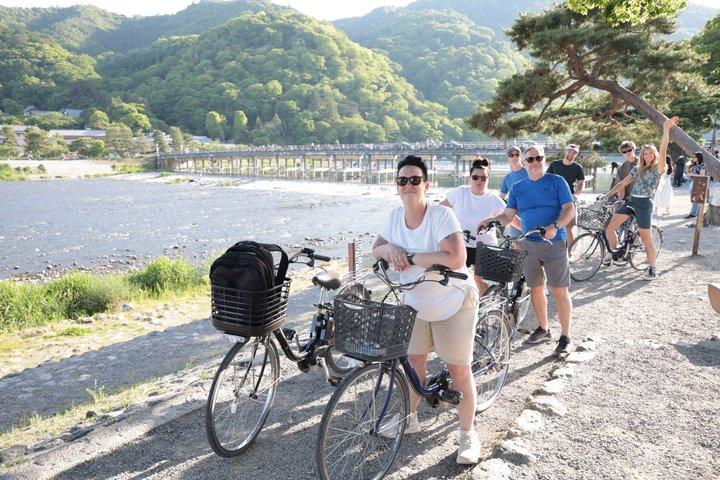 Kyoto E-Bike Tour of Palace, Castle, Temples and Hidden Gems