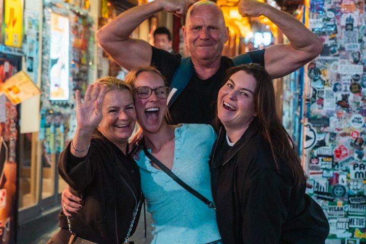 Fukuoka Bar Hopping & Yatai Tour: Food & Drinks All Included