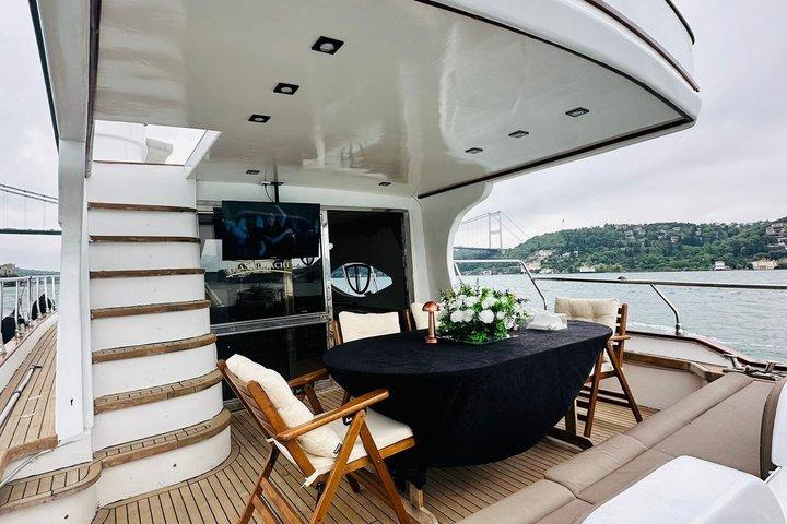 Istanbul Guided Private Luxury Yatch Tour