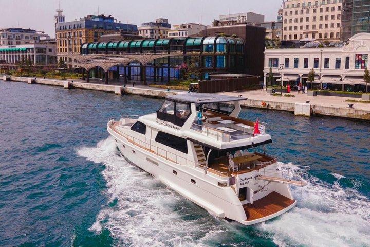 Istanbul Guided Private Luxury Yatch Tour