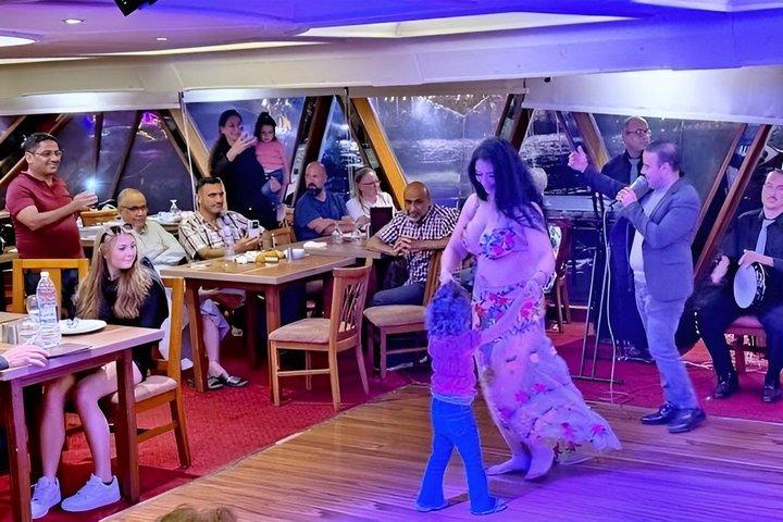 Luxury Nile Dinner Cruise in Cairo