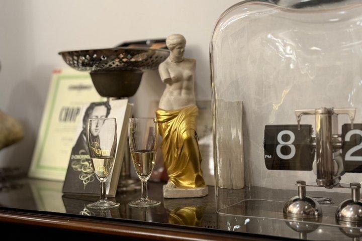 Chopin Piano Concert at Chopin Gallery with a Glass of Wine
