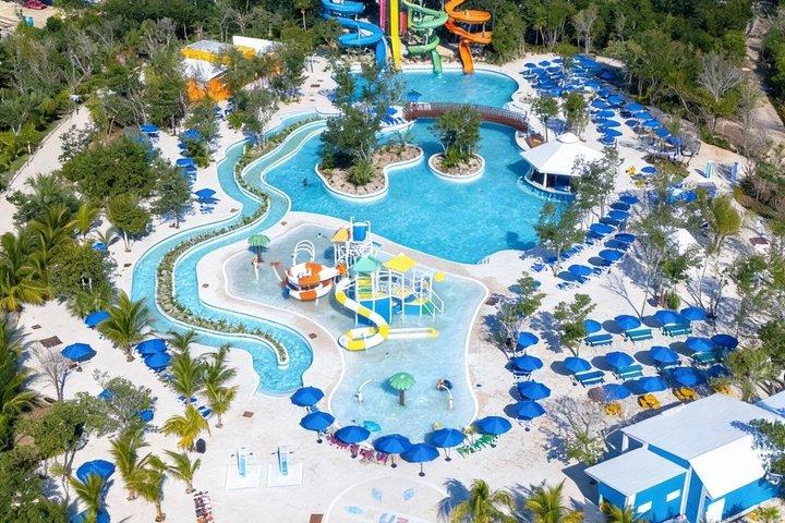 Cozumel El Cielo Catamaran Tour with Snorkeling & Kuza Beach Club