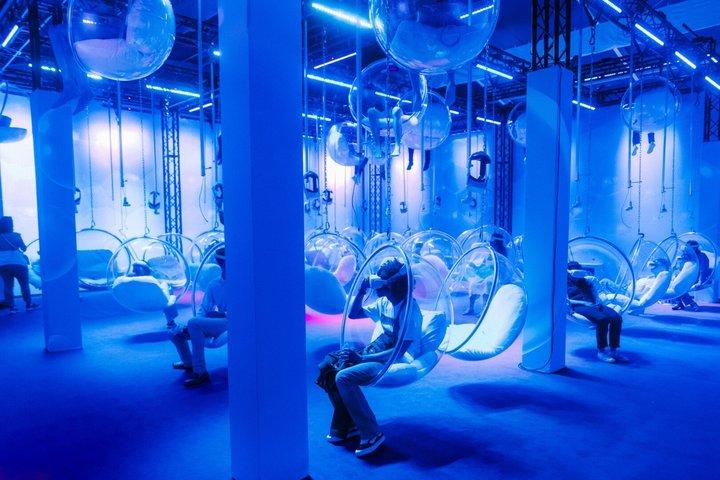 Bubble Planet Montreal: Immersive Digital Interactive Experience