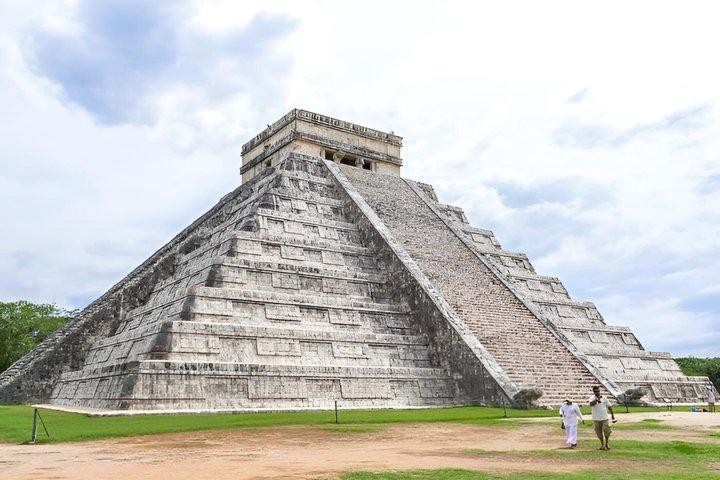 Chichen Itza Cenote and Valladolid All Inclusive Tour