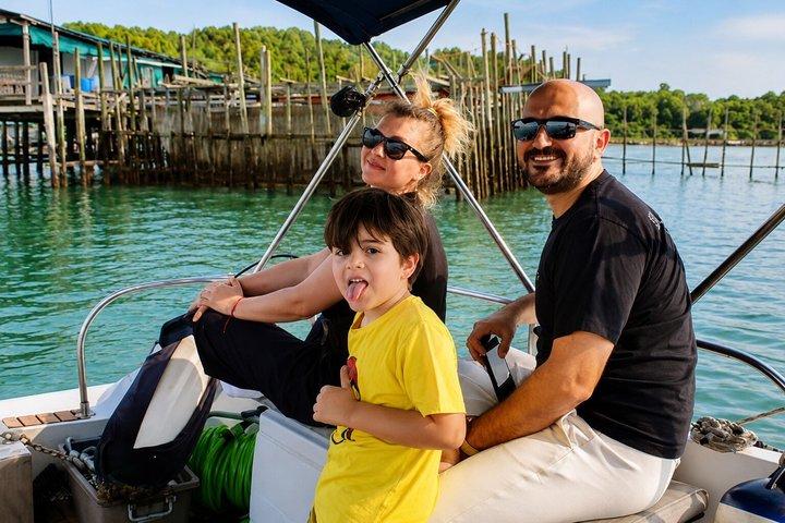 Disappearing Kelongs: Singapore Boat Tour Around Pulau Ubin