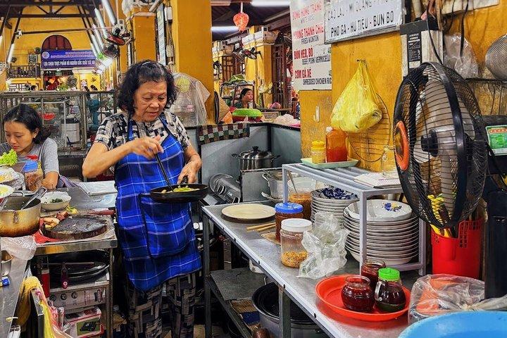 Hoi An Food Tour | 12 Tastings Across Back Streets, Local Markets