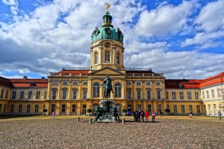 Charlottenburg Palace and Gardens Ticket and Audio Tour in Berlin