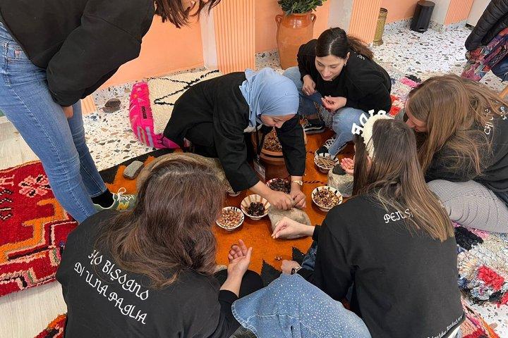 Marrakech: 2H Traditional Argan Oil Extraction Workshop
