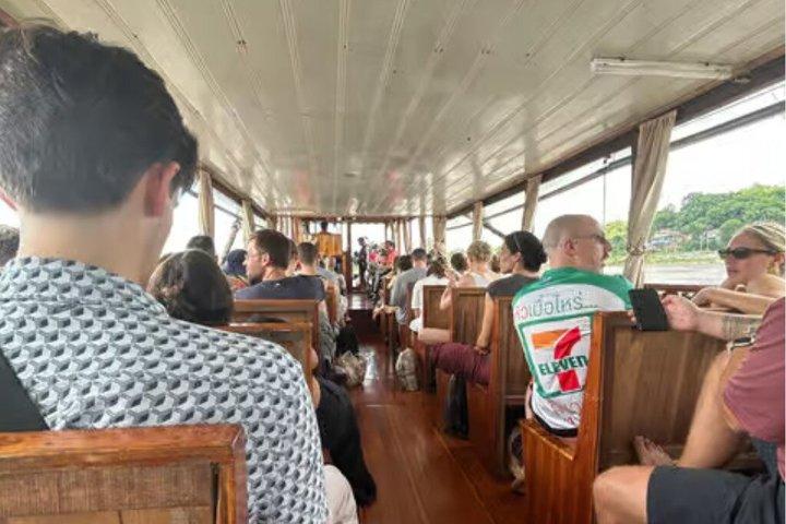 Chiang Rai: 2 Days 1 Night Slow Boat Transfer to Luang Prabang