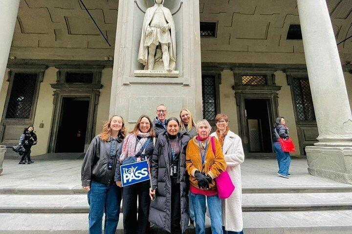 Combo: Accademia + walking + Uffizi Galleries Guided Tour