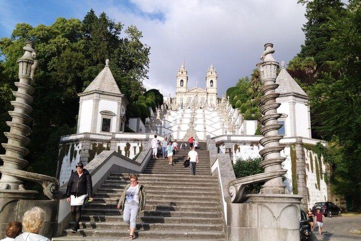 Private Guimarães, Braga & Bom Jesus Tour from Porto