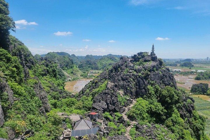 Ninh Binh Small Group 1 Day Tour: Hoa Lu, Tam Coc, and Mua Cave
