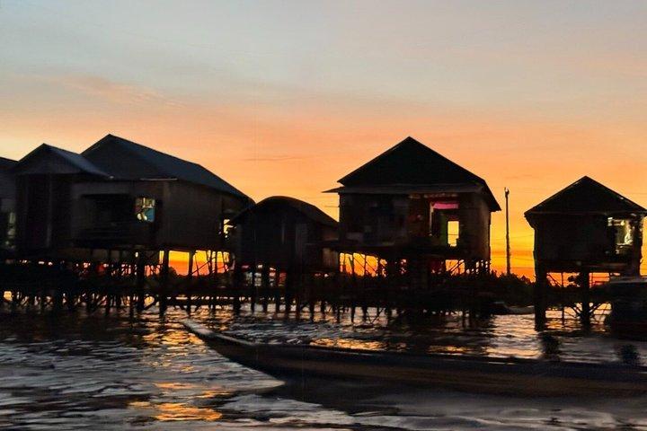Kampong Kleang Sunset Serenity-A Premium Floating Village Tour