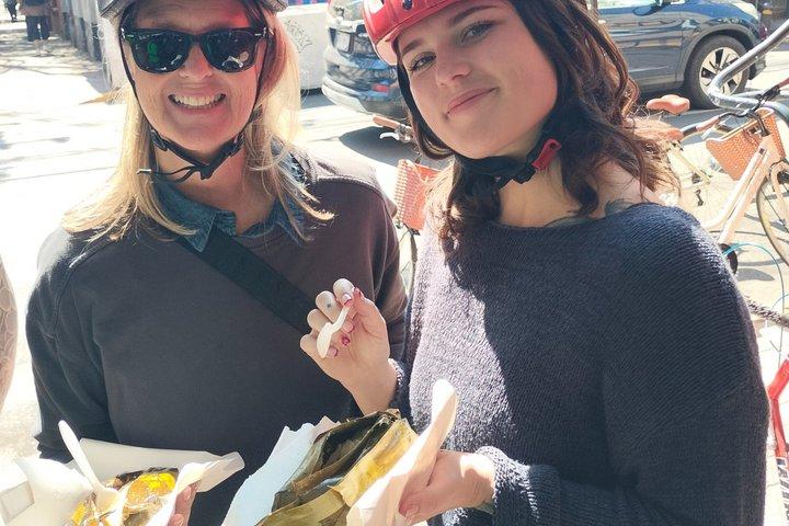 MEXICO CITY FOOD TOUR: flavors on two wheels