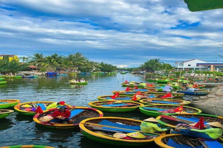 Hoi An Coconut Basket Boat Ride and Fishing Experience