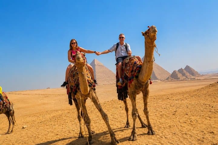 Private Giza Pyramids, Egyptian Museum & Bazaar Cairo Airport