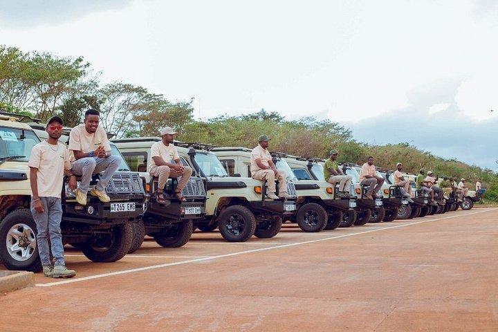 4 Days Group Camping Safari Tour