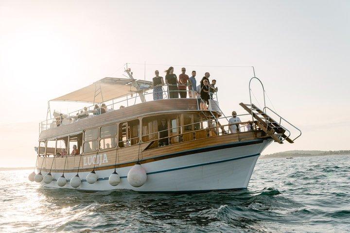 Brijuni Dolphin Sunset Cruise with DINNER & DRINKS