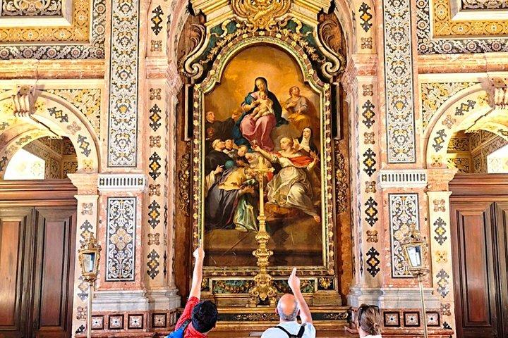 Lisbon Walking Tour with Cathedral, Monastery and Tickets Included