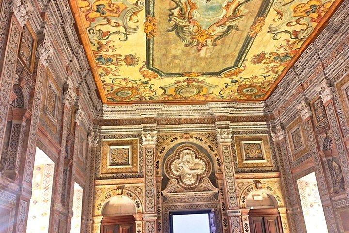 Lisbon Walking Tour with Cathedral, Monastery and Tickets Included