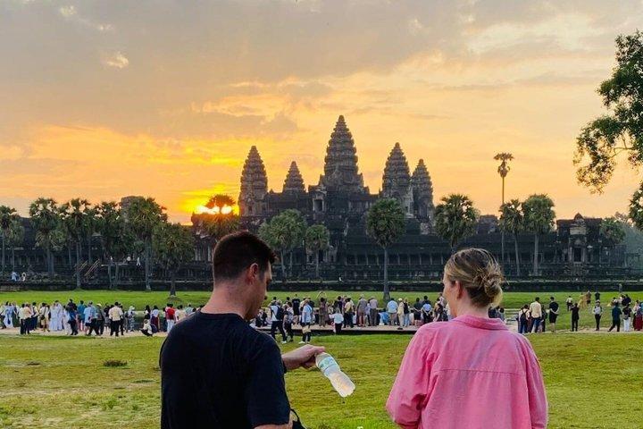 Private Sunrise Angkor Tour