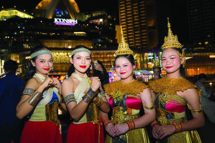 Bangkok Night River Dinner Cruise & Cultural Show by Sawasdee
