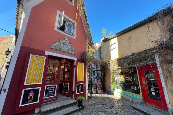 Guided Tallinn Old Town Walking Tour