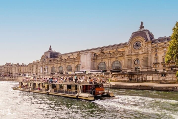 Paris Seine River Sightseeing Cruise by Bateaux