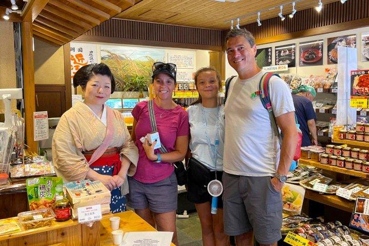 Kyoto: Nishiki Market Food Tour-7 Tastings