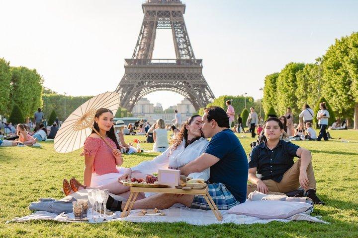 Paris One-Hour Private Photo Shoot