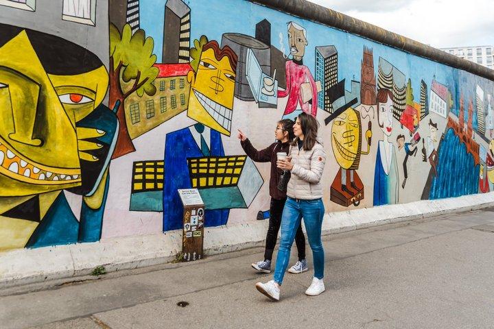 Berlin History Tour: Private & Personalized with a Local Guide