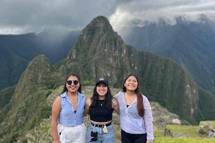 2 Days Tour from Cusco Sacred Valley and Machu Picchu by Train