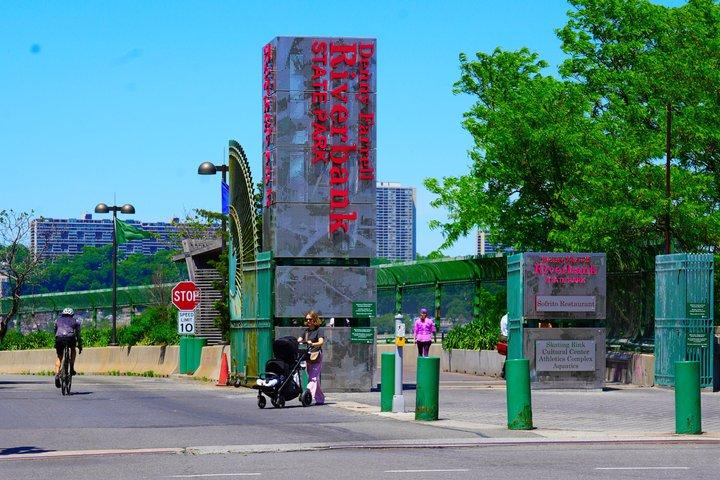 Harlem Historic Sites Guided Van Tour