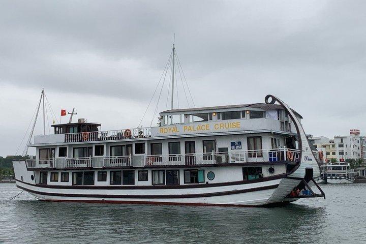 2 Day Royal Palace Cruise from Hanoi to Ha Long Bay