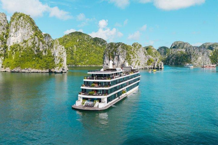 From Hanoi : L’amour Luxury 2D1N Cruise Experience in Ha Long Bay