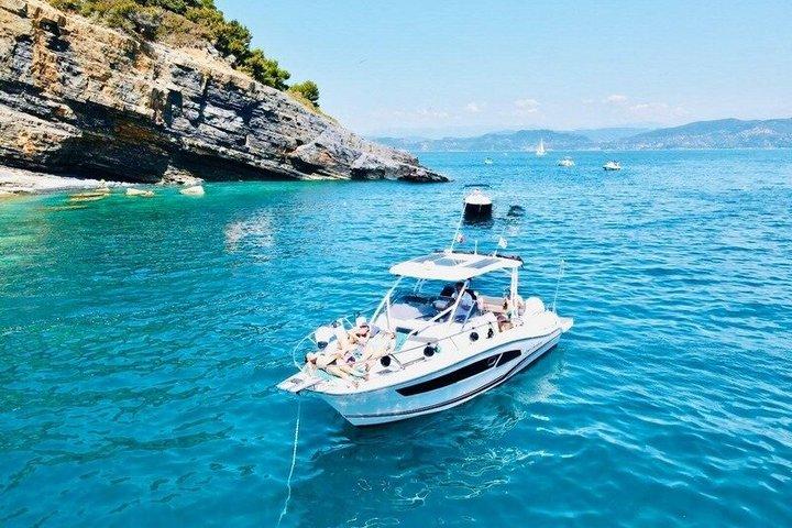 One-Day Cruise to the Cinque Terre with Private Boat