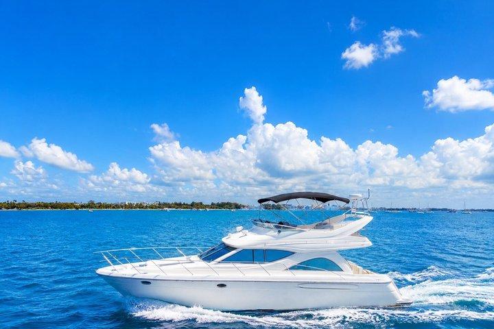 Luxury Yacht Cruise + 2 free Jet Skis | + Sea Pool | Boat Charter