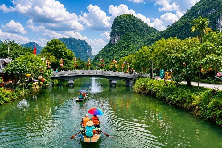 Ninh Binh Day Tour Bai Dinh and Trang An by Limousine