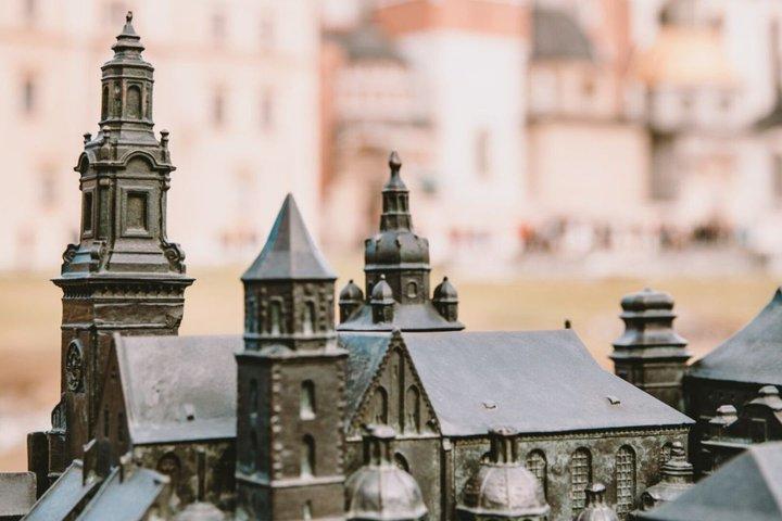 Krakow: Wawel Hill Audio Guided Tour