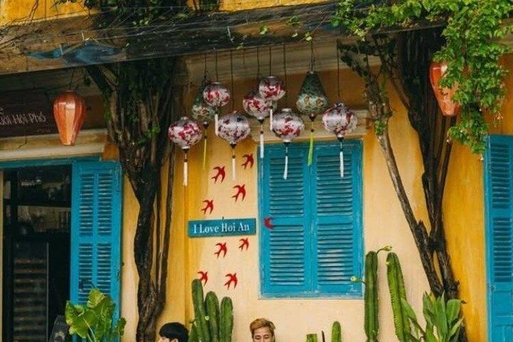 Hoi An Ancient Town Tour with Lantern Release, Basket Boat Ride,