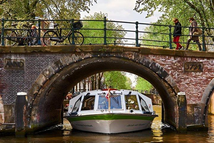 Amsterdam Canal Cruises – Sightseeing Boat Tours