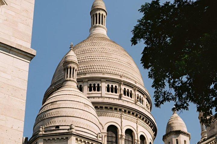 Montmartre Walking Tour: Artists & the Soul of Paris